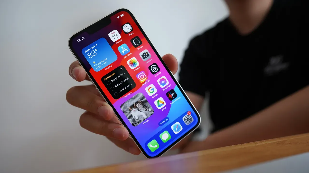 iPhone iOS 17