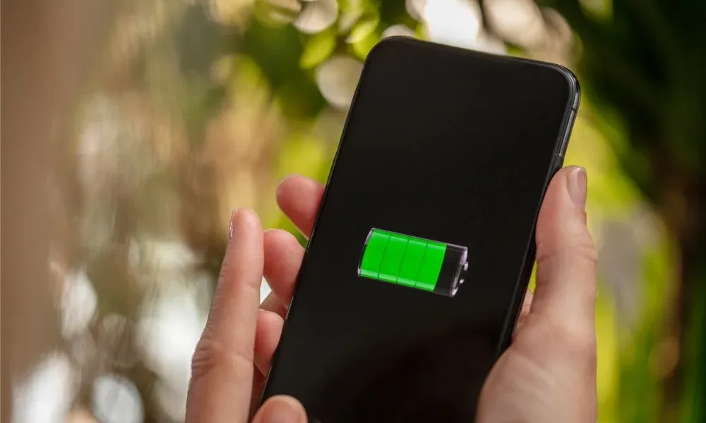 Check Phone Battery Health Featured