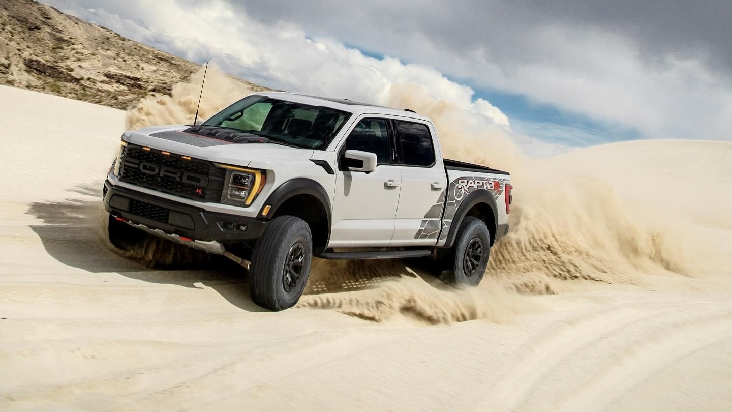 2023 F 150 Raptor R Exterior  Avalanche Gray  03.jpg