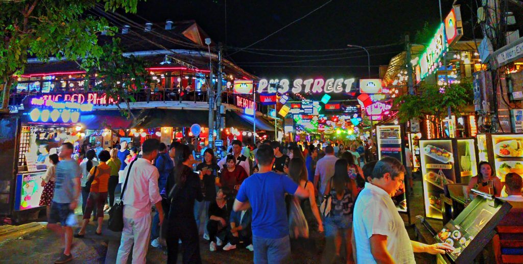 Pub Street Siem Reap 1024x518