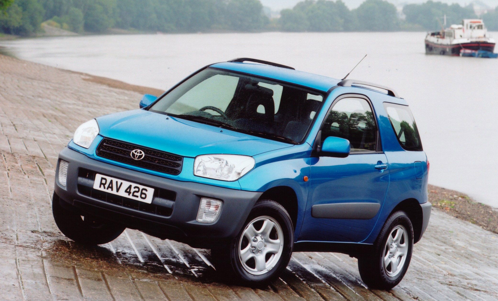 2000 Toyota Rav4 04