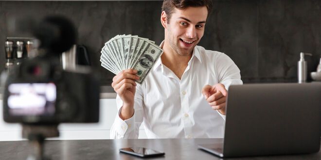How to Earn Money With a Platform