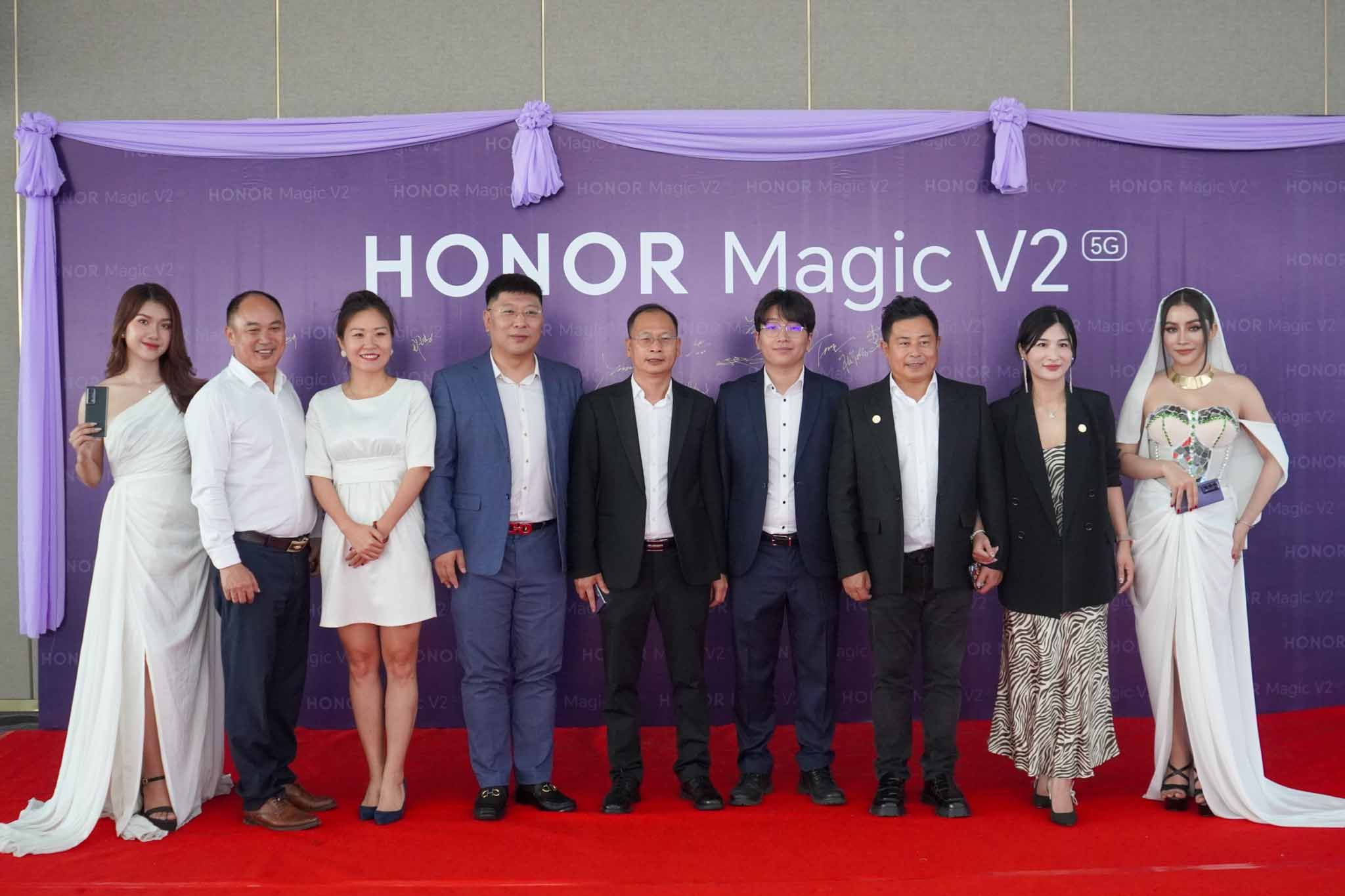 Honor Magic V2 Small Size 64