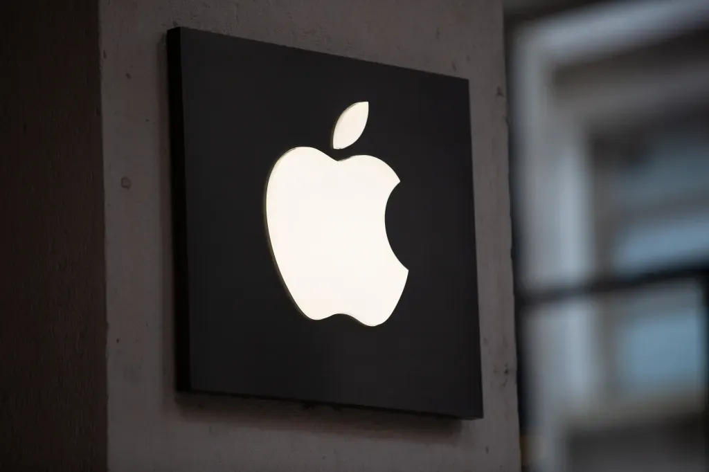 Apple Logo Getty