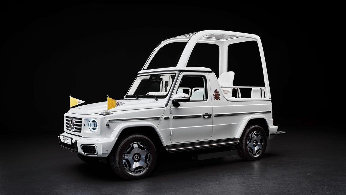 Mercedes Benz G Class Ev Popemobile1 6750a9fa20ba0.jpg