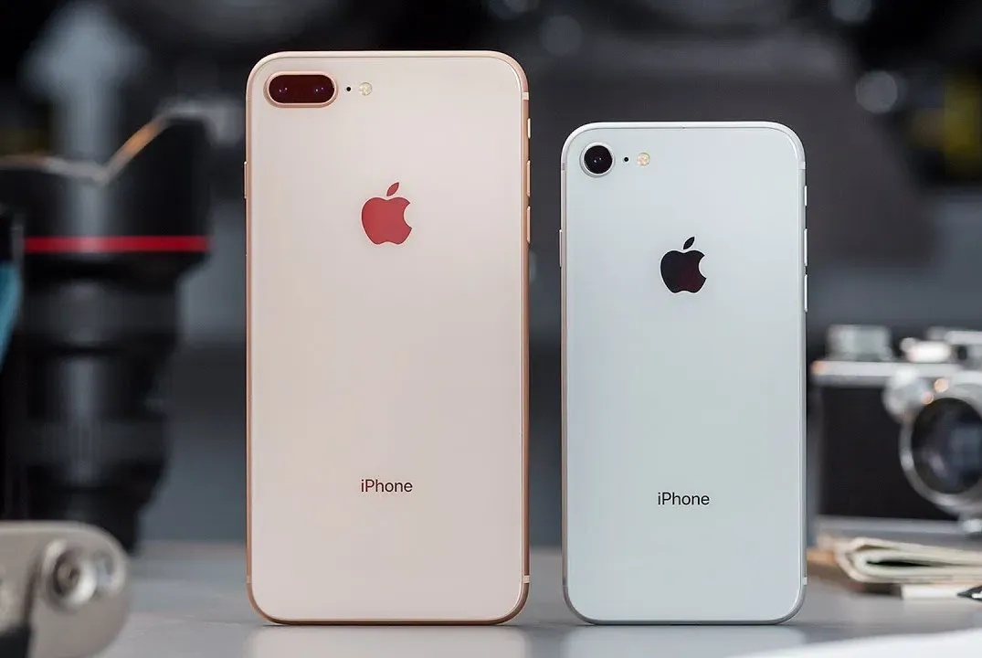 iPhone 8 and 8 Plus Review