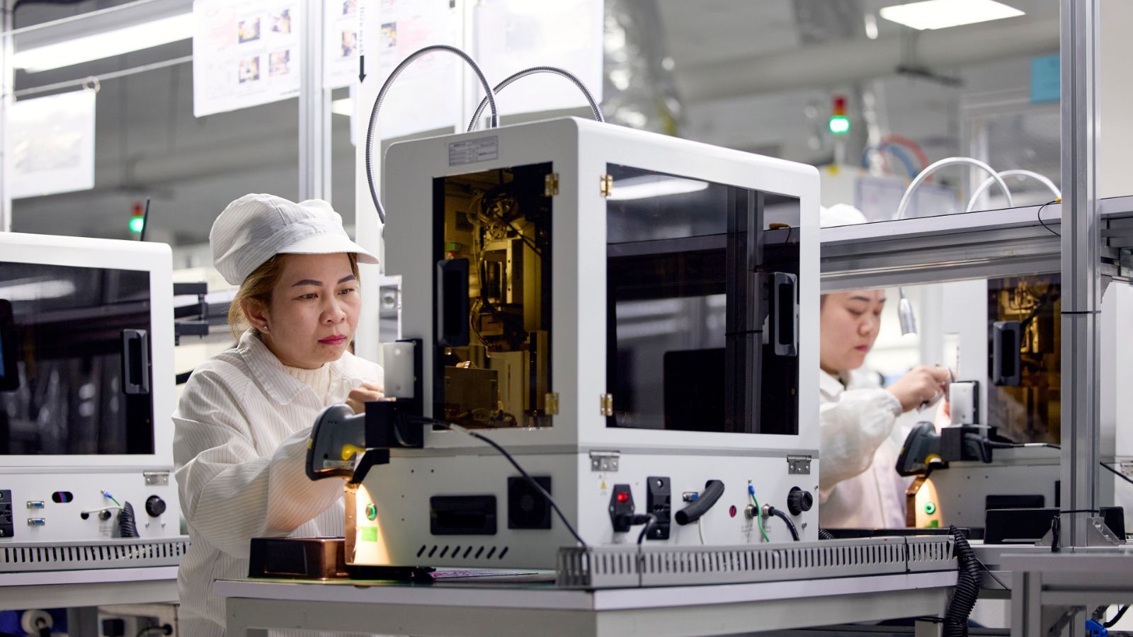 Apple Manufacturing Education Hub Vietnam Hanoi Factory