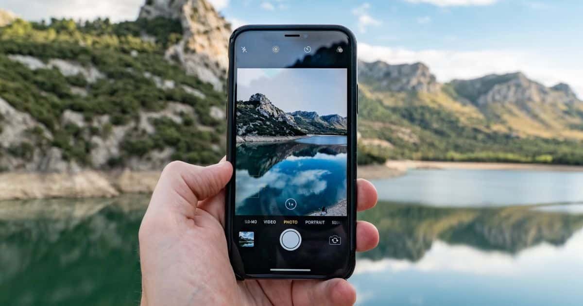 Turn off Auto Enhance Photos on I Phone